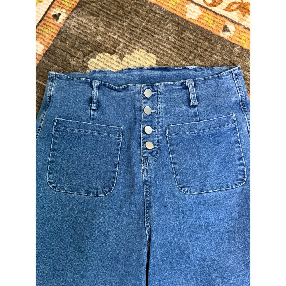 High Rise Wide Leg Cropped Jeans Women’s Size 10 Button Front Gaucho Denim - Picture 3 of 4